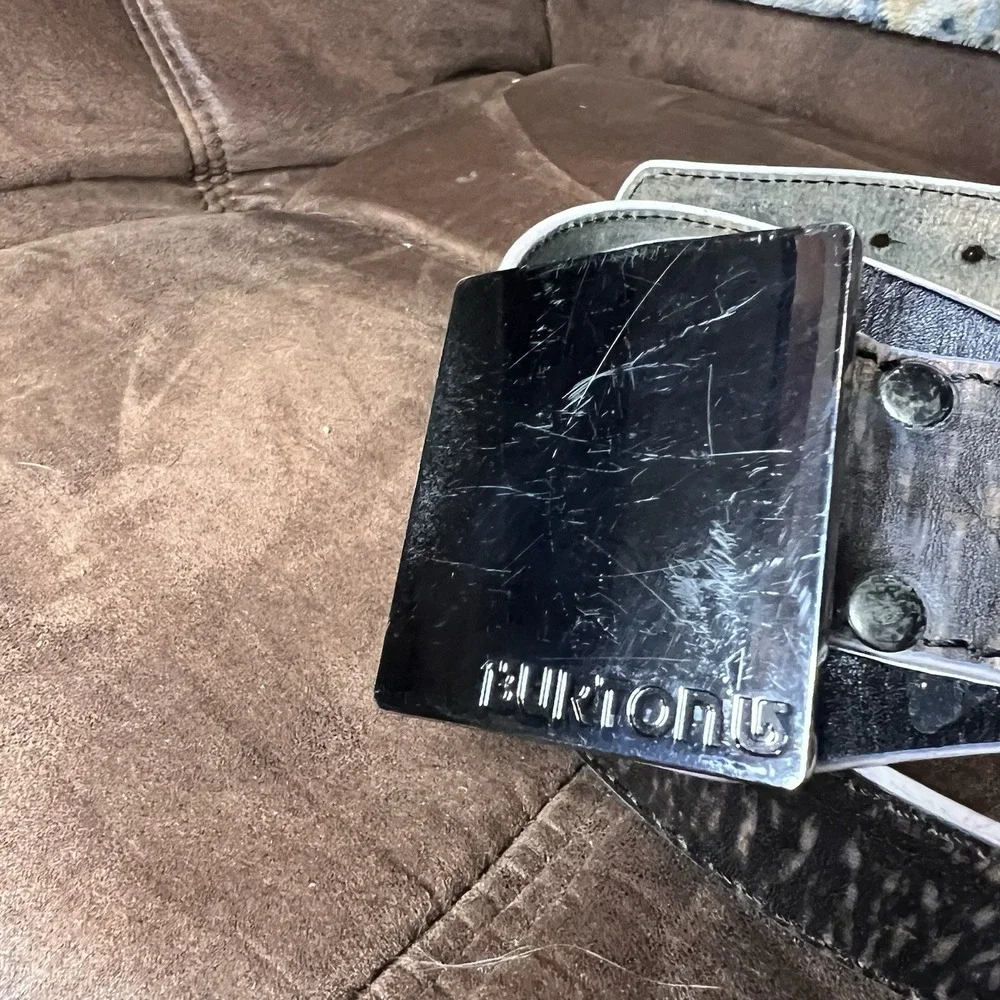 Burton Snowboard 100% Leather Belt Brown Rectangle Buckle Rare Size S/M 31-36
